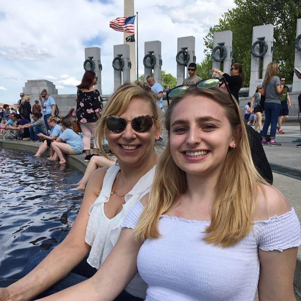 Meet your Posher, Samantha